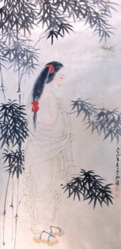  schuhe - Chang dai chien Schönheit in roten Haarkern Holzschuhe weißen Robe Bambuss 1980 alte China Tinte